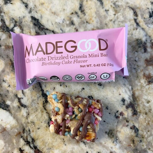 MadeGood グラノーラバー バースデーケーキ チョコレートドリズル 24g x 5個入り オーガニック ビー chocolate drizzled Granola Bars 4